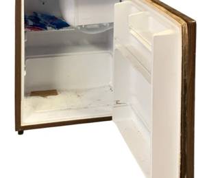 1252 - Sanyo Mini Fridge - 25 x 19 x 20 (Description): Used as is electric/electronic/mechanical item. No guarantee all components, untested.