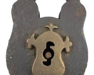 655 - Antique Padlock w/o Key 4"x3" (Description): Antique padlock without key. The lock features a brass body with an iron shackle. Measures 4 inches by 3 inches.