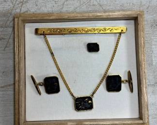 Lot #141 Vintage Japanese Damascene Gold Black Enamel Cufflinks Tie Bar Lapel Pin Set
