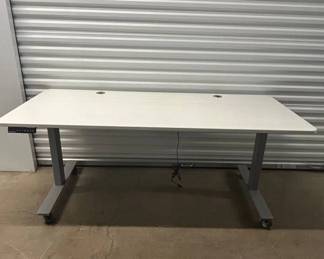 Lot #20 Autonomous SmartDesk Electric Height Adjustable Standing Desk White 60in