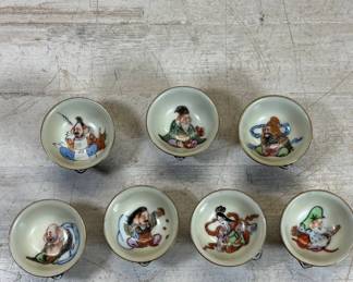 Lot #125 Japanese Porcelain Seven Lucky Gods Shichifukujin Sake Cup Set 7pc Gold Rim