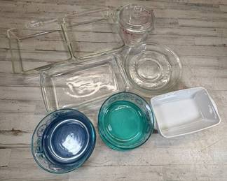 Lot #59 Pyrex Glass Bakeware Lot 8pc Measuring Cup Baking Dish Bowl Set Ovenware