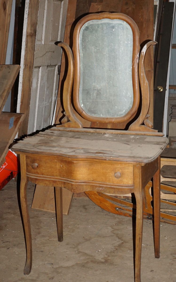 Antique Vanity Table
