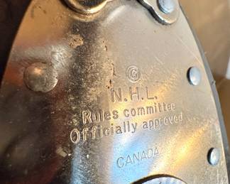 Vintage NHL Officially Approved Leather Hockey Skates (Canada) 