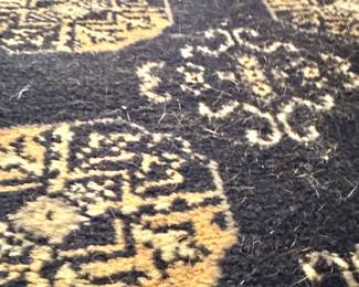 Chinese Style Navy Wool Runner Rug with Ivory Medallion Pattern