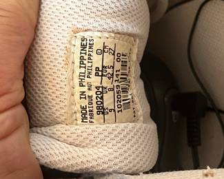 Vintage Nike Sneakers Style 980204-101 White Leather Athletic Shoes Men’s US 9