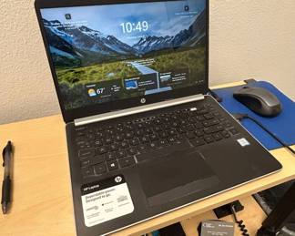 Lot #13 HP Laptop 14in Intel Core i3 8th Gen Windows 10 Full HD Backlit Keyboard