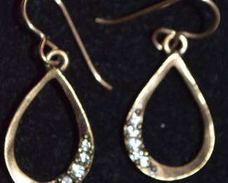 14 kt Gold earrings