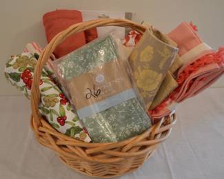 Basket of assort table napkins
