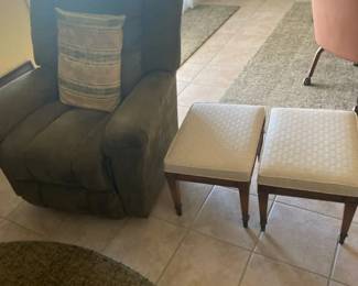 Sofa And Ottomans Lot
