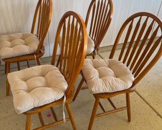 Four Fine Wood Dining Chairs With Cushions
