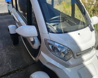 Electric Enclosed Tricycle/Mobility Scooter.