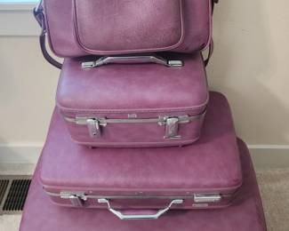 Vintage Circa 60-70's American Tourister Purple Luggage Set - 4 pieces.
