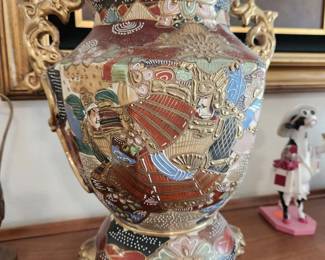 Japanese Satsuma vase from the Meiji period 1868 to 1912. Handpainted Samurai warriors and Gilt Gold Accents.