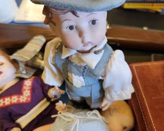 Several Porcelain 'Dolls'.