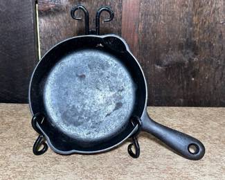 1920s 30s GRISWOLD Cast Iron Skillet