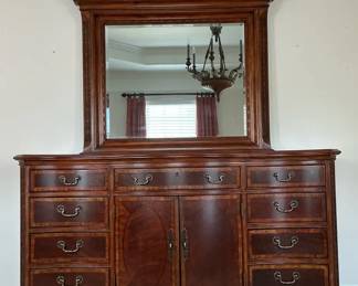Traditional Dresser with Mirror and Twelve Drawers