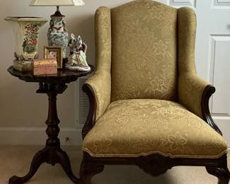 Traditional Wingback Accent Chair with Pedestal Side Table
