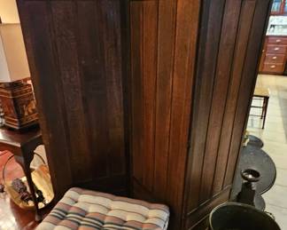 Folding wooden screen