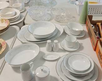 Noritake Casa Blanca Dinnerware