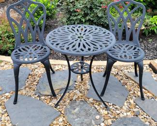 Small Outdoor Table  2 Chairs