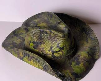 141 petergrimmcamostrawcowboyhat