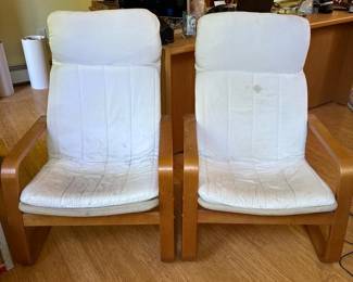 172 pairofikeapongarmchairs
