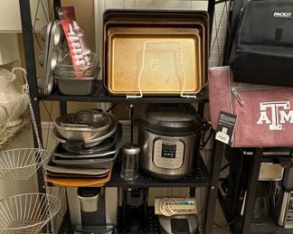 Kitchen Cookware and Counter Appliances