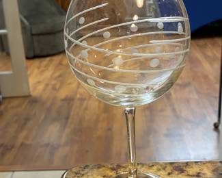 Mikasa Cheers Etched Swirl Wine Glass