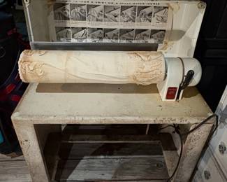 Speed Queen "Irunette" Rotary Ironer