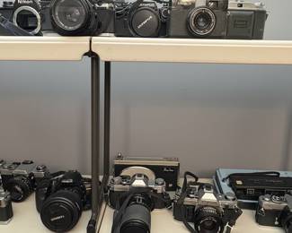 Assorted Vintage 35mm Film Cameras