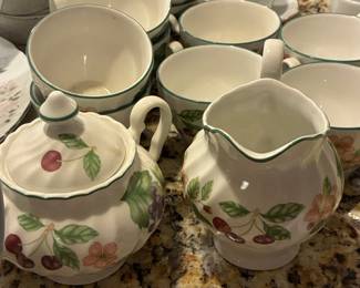 Villeroy & Boch French Garden Fleurence Coffee Cup and Saucer Set with Creamer and Sugar Bowl