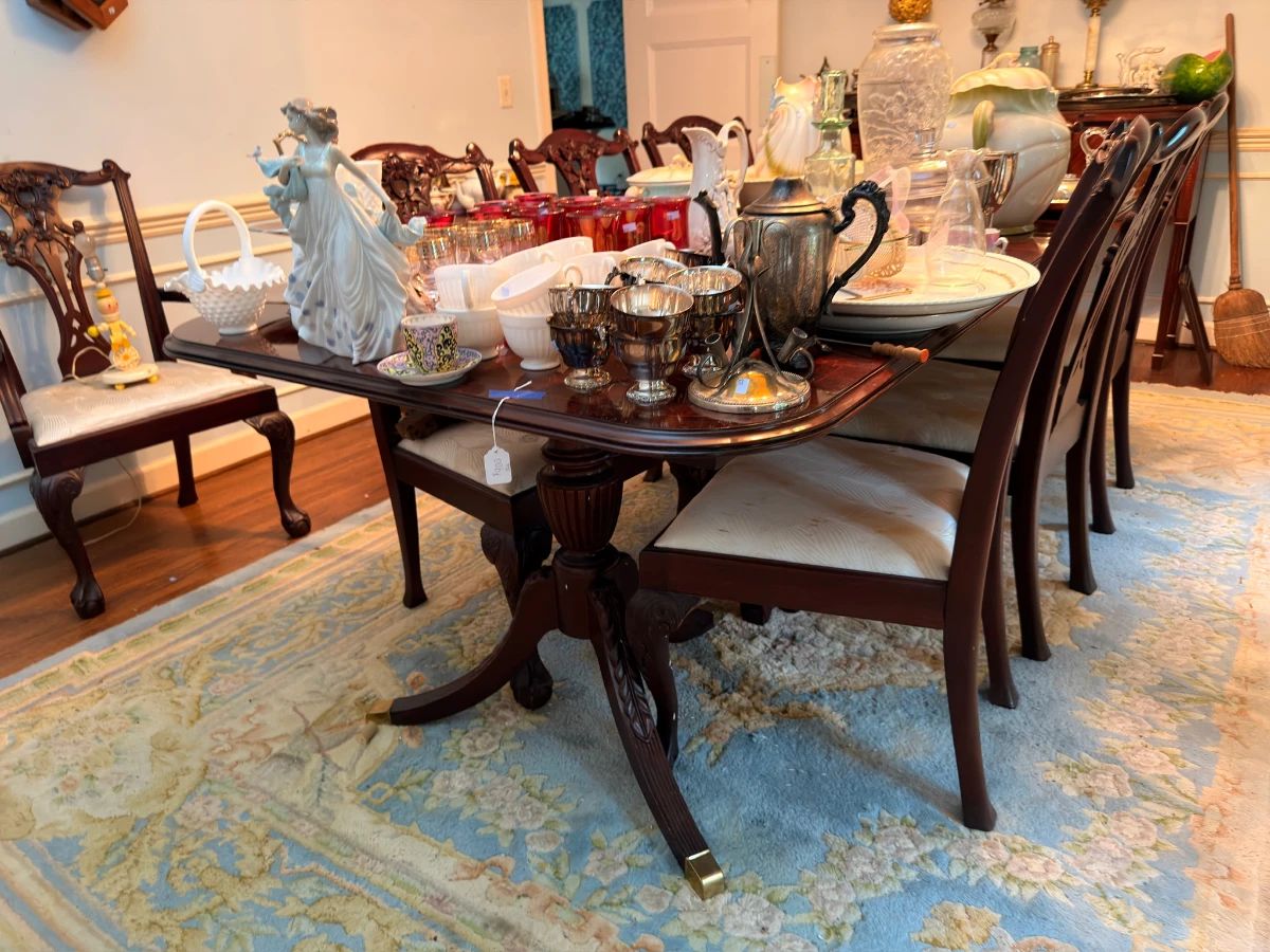 Mahogany dining table with set of chairs