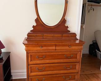 ANTIQUE CHEST WITH MIRROR 
