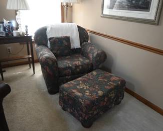 Vintage arm chair