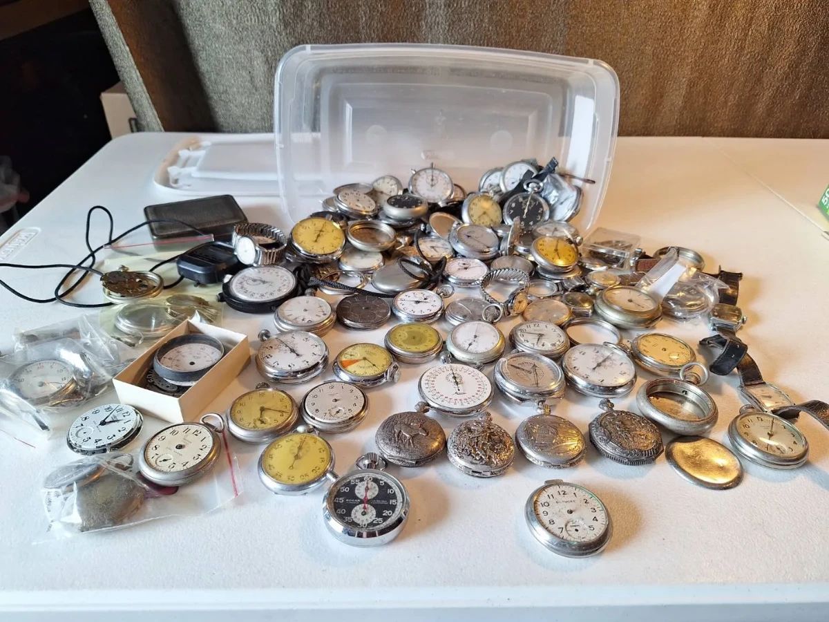 01 Large Assortment of Vintage Pocket Watches, Stopwatches, Watch Cases Parts