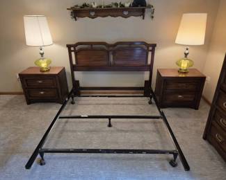 Matching Walnut Bedroom Set Headboard, Nightstands Lamps