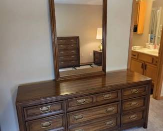 Traditional Walnut Bedroom Suite Dresser, Mirror Chest of Drawers