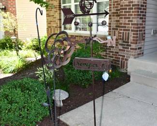 917Front Yard