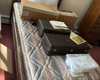 Ethan Allen twin bed