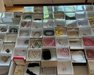 vintage jewelry