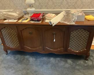Zenith console