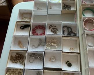 vintage jewelry
