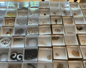 vintage jewelry