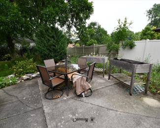 962Back Yard