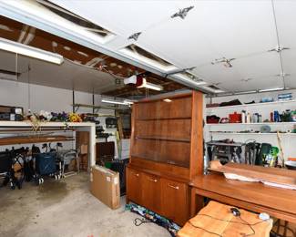 828Garage