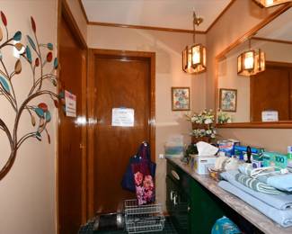 712Bathroom