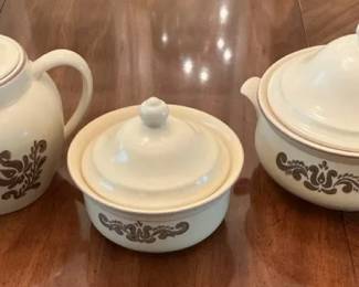 Pfaltzgraff Casserole Dishes Bean Pot