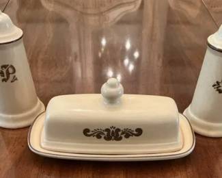 Pfaltzgraff Salt Pepper Set Covered Butter Set