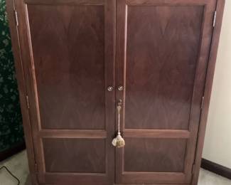 Jasper Desk CO Armoire